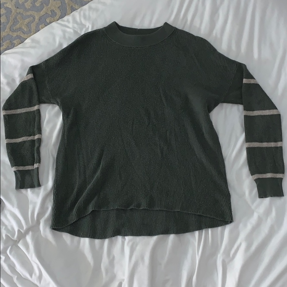 American Eagle Green sweater